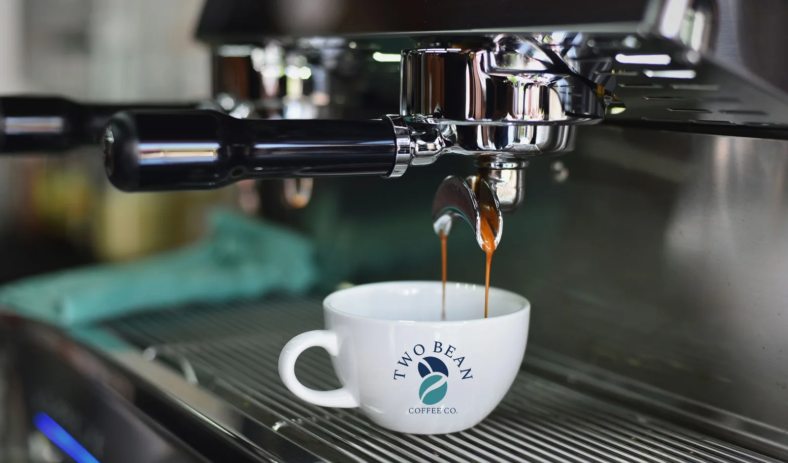 2 bean coffee drip.jpg